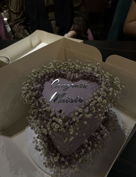 purple cake, heart cake, purple heart cake, floral cake, white flowers, congrats cake, congratulations cake, pretty cake, cake decoration, fresh cake, cake baking, purple frosting, purple buttercream, purple aesthetic Purple Heart Cake, Congrats Cake, Cake Congratulations, Purple Frosting, Congratulations Cake, Cake Pretty, Cake Purple, Cake Heart, Cake Floral