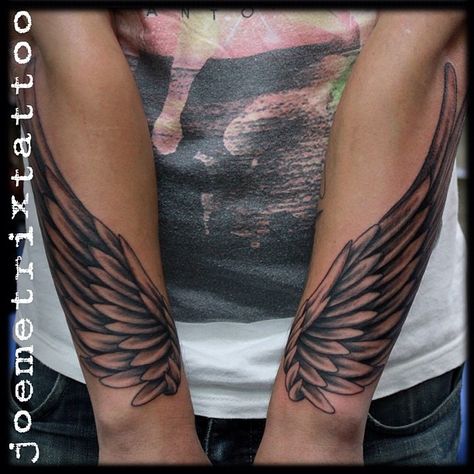 forearm Wing Tattoo Designs, Angel Wings Tattoo, Wing Tattoo, Geniale Tattoos, Celtic Tattoos, Memorial Tattoos, Wings Tattoo, Skull Tattoos, Sleeve Tattoo