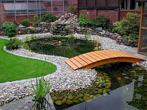 Koi Pond Ideas, Fish Pond Gardens, Taman Air, Backyard Ponds, Garden Pond Design, Fountains Backyard, Small Pond, Garden Ponds, Koi Ponds