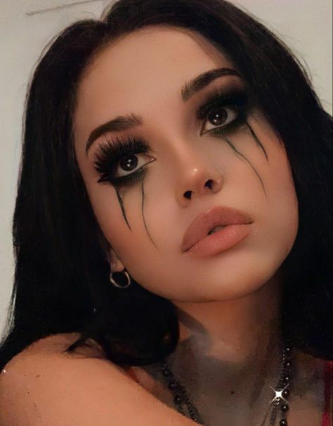 Hallowen Schminke, Nem Halloween Makeup, Maquillage Halloween Simple, Halloweenský Makeup, Holloween Makeup, Vampire Makeup, Cute Halloween Makeup, Desain Buklet, Halloween Makeup Pretty