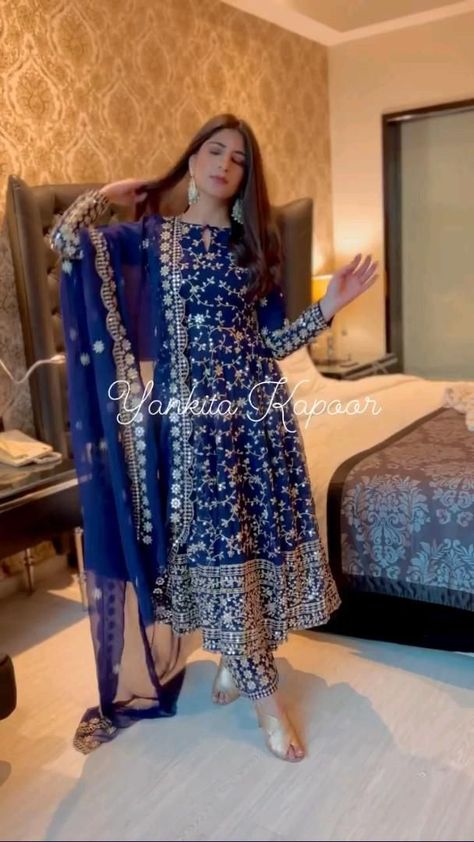 plzz dm for order 😍 in 2022 | Pakistani dresses, Designer party wear dresses, Party wear indian dresses Floral Frocks, Dresses Boutique, Latest Bridal Dresses, Pakistani Fashion Party Wear, Salwar Kamiz, Pakistani Fancy Dresses, Casual Fridays, Bridal Dress Fashion, Fancy Dresses Long