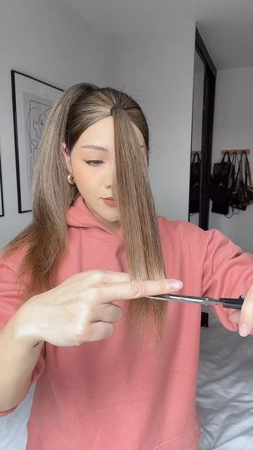 Suzi Tse on Instagram: "Easy way to add some hair layers. Full tutorial on YT. 💕 #butterflyhair #butterflyhaircut #layeredhair #layeredhaircut #diyhaircut #diyhair #diyhairstyle #haircutathome #hairhack #bighairgoals #blowoutstyles #glamhair" Long Layered Hair Diy, Layer Your Own Hair Diy, Butterfly Haircut Before And After, Adding Layers To Medium Hair, Butterfly Haircut Long Hair Diy, Butterfly Haircut Diy Tutorial, Butterfly Cut Tutorial At Home, Butterfly Cut At Home, Butterfly Haircut For Thinner Hair