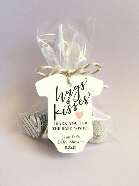 17+ Unique baby shower prizes for every budget 2023 Baby Shower Ideas At Home, Vom Avea Un Copil, Distintivos Baby Shower, Best Baby Shower Ideas, Shower Prizes, Idee Babyshower, Baby Shower Prizes, Baby Shower Treats