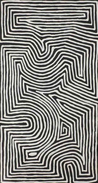 Ronnie Tjampitjinpa Aboriginal Painting, Afrikaanse Kunst, Textil Design, Aboriginal Artists, Black And White Painting, Black And White Pattern, Design Studios, Australian Art, Indigenous Art