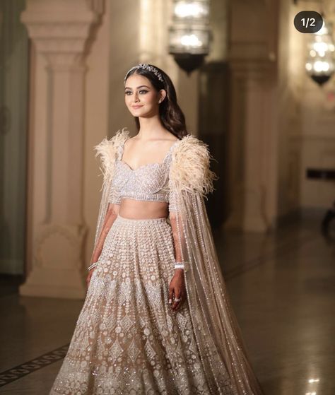 Indowestern Outfit For Bride, Trendy Reception Outfit, Bride Reception Outfit Indian, Cape Lehenga Indian Weddings, Falguni Shane Peacock Lehenga, Shane Peacock Lehenga, Trendy Wedding Outfits, Reception Dress Bride Indian, Indian Reception Dress