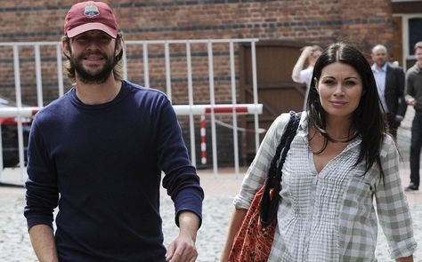 Real life romance for Corrie star Alison King as boyfriend pops the question during Paris trip Carla Connor, Alison King, Sound Technician, Painting Paris, Down On One Knee, Paris Trip, Keep Calm And Love, Paris Travel, The Question