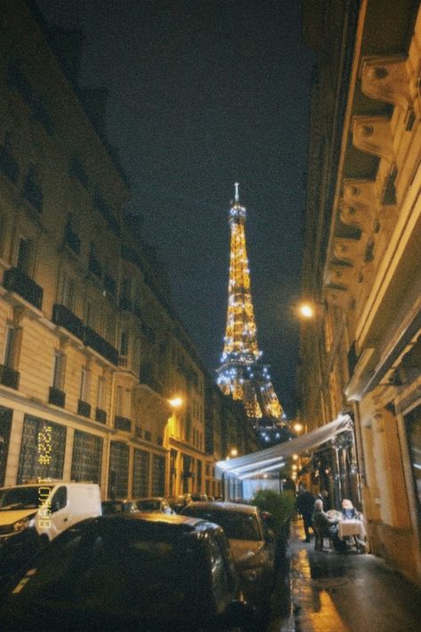 Dazz Cam Filters, Daz Cam, Dazz Cam Aesthetic, Dazz Cam, Film Photography 35mm, Paris Pictures, Photo Editing Tutorial, Classy Aesthetic, Night Driving