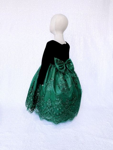 Embroidery Hunter Green Bow Black Velvet Long Sleeve Gown Junior Newborn Wedding Flower Girl Pageant Recital Birthday Party Graduation Fall - Etsy Pageant Photoshoot, Photoshoot Graduation, Wedding Bridesmaid Flowers, Embroidery Bow, Newborn Flower, Blush Gown, Party Photoshoot, Green Embroidery, Long Sleeve Gown