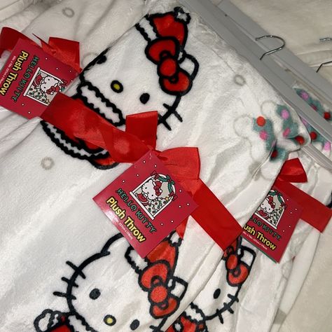 Hello Kitty Christmas Blanket Send Offer Hello Kitty Blanket Christmas, Hello Kitty Christmas Blanket, Hello Kitty Bedding, Hello Kitty Bed, Hello Kitty Blanket, Hello Kitty Merchandise, Hello Kitty Shoes, Hello Kitty Rooms, Kitty Clothes