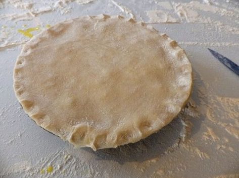 Pies to Pasties with a Pie Crust from Your Bread Machine Bread Machine Pie Crust Recipe, Cake Mix Coffee Cake, Pumpkin Pie Crust, Easy Bread Machine Recipes, Best Bread Machine, Pie Crust Dough, Fried Pies, Bread Maker Recipes, Easy Pumpkin Pie