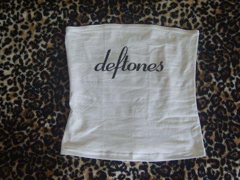 Deftones Crop Top, Deftones Clothes, Deftones Outfit, Tube Top Fits, Deftones Shirt, Tube Top Outfit, Tube Tops, 2000s Fashion Outfits, Dolce E Gabbana