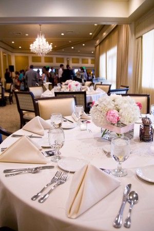 white hydrangea, pink peony centerpiece with champagne napkins/table Table Settings Without Plates, Wedding Table Settings Without Plates, Table Settings Napkins, Pink Peony Centerpiece, Wedding Napkin Folding, Buffet Table Settings, Napkins Wedding Table, Pink And White Weddings, Wedding Cakes Blue