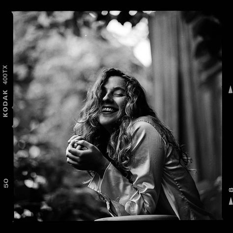 The hasselblad 202FA is my favorite film camera for portraits and I break down why in this comprehensive review of one of the best medium format film cameras. Examples, portraits, weddings, pros and cons and my favorite lenses for the system. #filmcamera #blackandwhitefilm #filmfashionportrait #portraitinspiration #filmportrait Medium Format Photography, Film Portrait, Film Shot, Medium Format Film, Film Photography Tips, Insta Followers, 35mm Photography, Film Images, Charleston Wedding Photographer