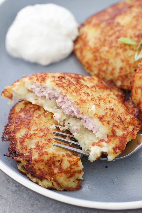 Potato Pancakes With Meat Filling - Картофельные Блины с Мясом / Драники - Olga's Flavor Factory Meat Pancakes, Meat Temperature Chart, Seasoned Sour Cream, Lithuanian Recipes, Temperature Chart, Shells Recipe, Raw Potato, Stuffed Shells Recipe, Ukrainian Recipes