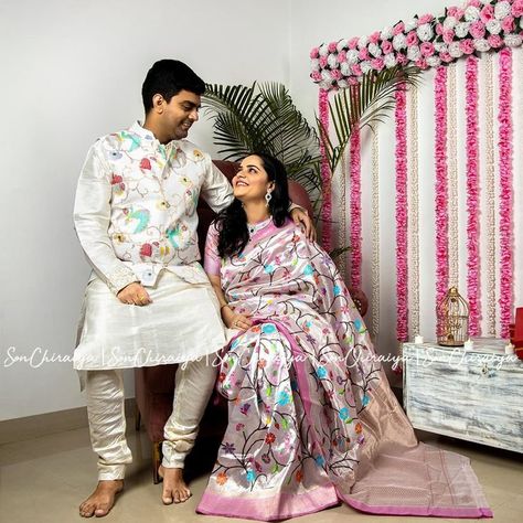 Tissue Zari Kota Sarees, Family Matching Outfits Indian, Zari Kota Sarees, Wedding Dress For Boys, Traditional Poses, Blouse Pattern Free, Designs Clothes, Draping Ideas, Health Wealth And Happiness