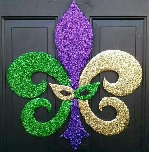 Glitter Door, Mardi Gras Diy, Mardi Grad, Voodoo Halloween, Mardi Gras Party Decorations, Madi Gras, Mardi Gras Crafts, Candle Decorations, Diy Fleur