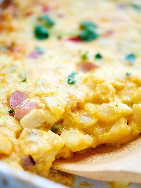 Ham And Cheese Breakfast Casserole, Casserole With Ham, Ham And Egg Casserole, Ham And Cheese Breakfast, Potato And Egg Breakfast, Egg And Cheese Casserole, Ham Breakfast Casserole, Easy Easter Recipes, Breakfast Potato Casserole