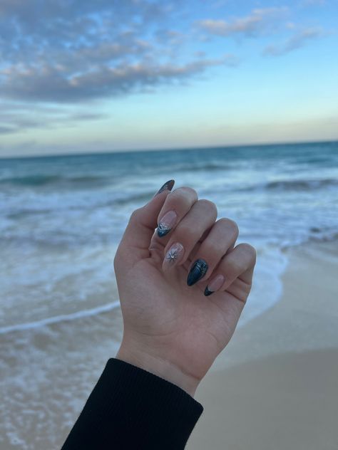 ocean inspired nails! silver chrome waves and blue cat eye polish Ocean Inspired Nails, Nails Silver Chrome, Cat Eye Polish, Ocean Nails, Blue Cat Eye, Nails Silver, Inspired Nails, Silver Chrome, Blue Cat