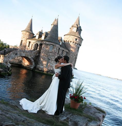 dream wedding venue!!!! A wedding at Boldt Castle, a Thousand Islands, NY wedding venue. Castle Wedding Pictures, Wedding Photography Castle, Cruise Weddings, Heart Island, Saratoga Springs Wedding, Bouncy Castle Wedding Photos, Weddings Outdoor, Lough Eske Castle Wedding, Alexandria Bay