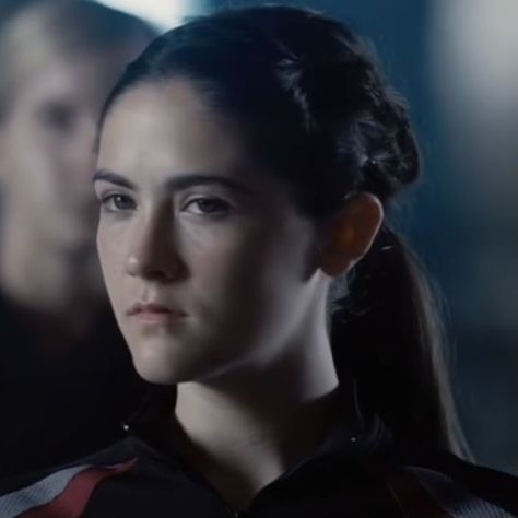 Clove Kentwell Icons, Clove Kentwell Aesthetic, Clove Kentwell, Isabelle Furhman, Clove Hunger Games, Isabelle Fuhrman, Hunger Games 2, Hunger Games 2012, Hunger Games Characters