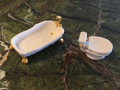 Clay Furniture Miniature, Clay Toilet, Clay Bathtub, Swedish Aesthetic, Diy Clay Rings, Old Bathtub, Diy Bathtub, Toilet Decoration, Clay Items