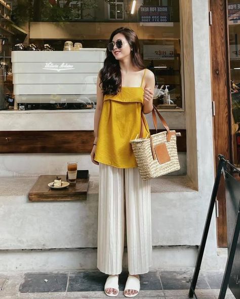 Thai Outfits Modern, Korean Casual Outfits, Casual Day Outfits, Modest Fashion Outfits, Diva Fashion, Outfits Casual, Evening Dresses Prom, Outfits Casuales