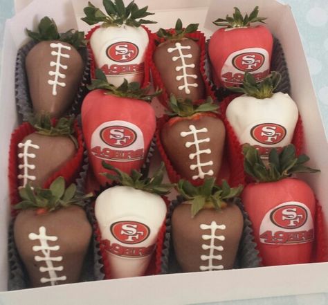 49ers Birthday Party, Football Strawberries, 49ers Cake, Go 49ers, Adult Cake Smash, Chocolate Covered Strawberries Bouquet, Bowl Party Food, San Francisco 49ers Football, Strawberry Gifts