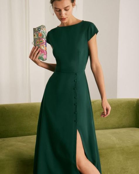 Boat Neck Midi Dress, Colorful Midi Dress, Cutout Midi Dress, Boat Neck Dress, Perfect Wardrobe, Green Midi Dress, Out Back, Style Mistakes, Knee Length Dresses