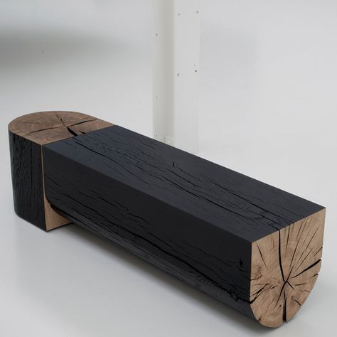 Bench Entrance, Trunk Furniture, Oak Beams, Wood Bench Outdoor, Australia House, Charred Wood, Industrial Design Furniture, Display Table, Log Furniture