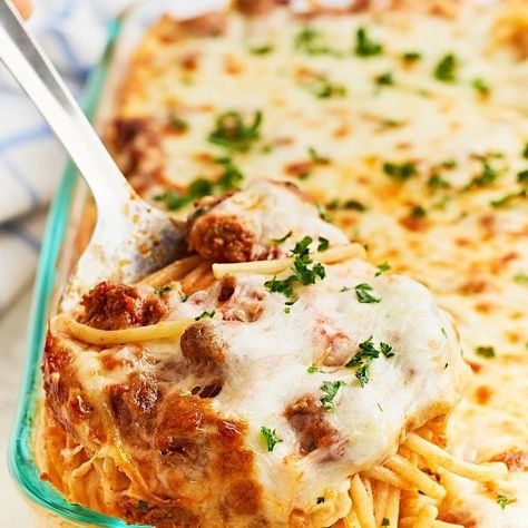 Spaghetti Alfredo, Pizza Taco, Pizza Pies, Easy Baked Ziti, Ziti Recipe, Baked Ziti Recipe, Taco Pasta, I Heart Naptime, Creative Recipes