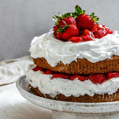 This Vegan Strawberry Shortcake is the best! So fluffy, sweet, and super simple to whip up. #foodsharingvegan #vegan #strawberry #shortcake Vegan Shortcake, Strawberry Shortcake Birthday Cake, Vegan Sweets Recipes, Vegan Strawberry Shortcake, Whipped Coconut Cream, Strawberry Shortcake Recipe, Shortcake Cake, Strawberry Shortcake Birthday, Strawberry Shortcake Cake