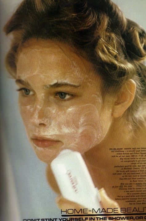 Nancy Deweir Nancy Deweir, Records Aesthetic, Glossy Skin, Vogue Beauty, Model Aesthetic, Beauty And Fashion, Beauty Routine, Fresh And Clean, Beauty Secrets