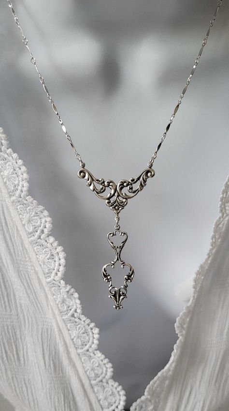 Vintage Necklace Silver, Antique Silver Jewelry Necklace, Vintage Silver Jewelry, Spain Portugal, Edwardian Jewelry, Filigree Necklaces, Gilded Age, Elegant Necklace, Funky Jewelry