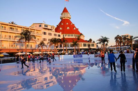 Ice skating at the Del on Coronado island Hotel Del Coronado San Diego, San Diego Kids, San Diego Activities, San Diego City, Visit San Diego, Hotel Del Coronado, Event Guide, Christmas Events, Holiday Events