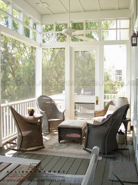 Nice screened porch. GreenWay Home Enclosed Porch, Porch Life, Back Porches, Home Porch, Porch Design, Decks And Porches, Cool Ideas, Screened In Porch, Wicker Furniture