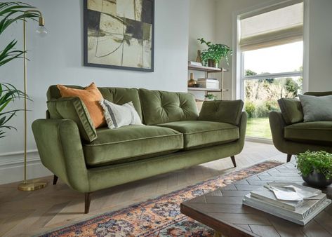 Trendy Sofa, Green Sofa Living Room, Boho Apartment, Trendy Sofas, Sun Rooms, Flat Decor, Saving The Planet, 4 Seater Sofa, Green Sofa