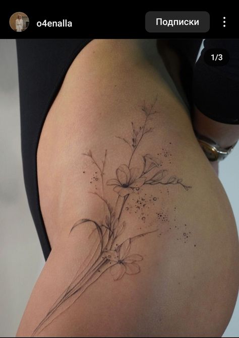 Left Side Tattoos For Women, Feminine Side Tattoos, Tattoo On Strechmark, Floral Hip Tattoos Women, Dainty Hip Tattoos Women, Feminine Rib Tattoos, Thigh Hip Tattoo, Abstract Flower Tattoos, Floral Hip Tattoo