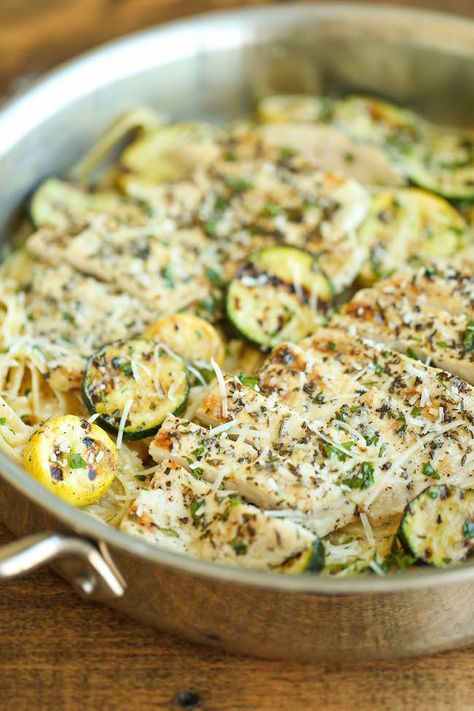 Garlic Butter Fettuccine with Chicken and Zucchini - So buttery, so garlicky, and just so creamy! Made with lemon-herb chicken and crisp-tender zucchini. Chicken Zucchini Pasta, Chicken And Zucchini, Chicken Zucchini Casserole, Lemon Herb Chicken, Chicken With Italian Seasoning, Zucchini Casserole, Chicken Zucchini, Yummy Pasta Recipes, Zucchini Recipes