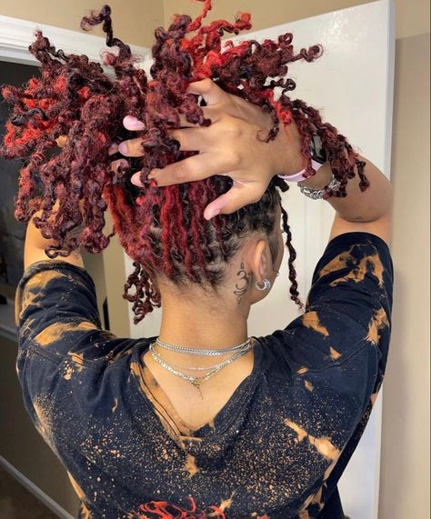 Locs Black Women, Dreadlock Hairstyles For Men, Beautiful Black Hair, Beautiful Dreadlocks, Short Locs Hairstyles, Faux Locs Hairstyles, Dreadlock Style, Dyed Hair Inspiration, Protective Hairstyles Braids