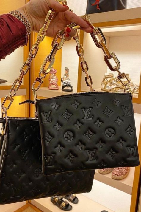 Black Louis Vuitton Bag, Louis Vuitton Handbags Prices, Black Leather Outfit, Louise Vuitton, Cheap Louis Vuitton Bags, Louis Bag, Designer Bags Louis Vuitton, Louie Vuitton, Black Louis Vuitton