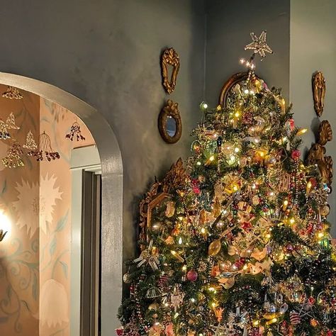 Melissa Parks on Instagram: "The Christmas tree is complete. From this distance you can't appreciate the detail of the antique and vintage ornaments. Hundreds of Czech beaded ornaments. Hundreds of German glass ornaments. Decorating the tree takes forever, but it's joyful unwrapping all the ornaments you've forgotten. I'm also so pleased that this Chinese pot worked out for the Christmas tree. I bought it a few weekends ago when I was antiquing with a friend. I was on the fence--almost didn't purchase it, fearing it may be too large for the space. But it fits perfectly and grounds the tree (which is larger than years past). Who else is done with their decorating? I have a few odds and ends to wrap up. But I'm mostly done. Don't forget about #tqitb Holiday Edition that starts tomorrow with Chinese Pot, Odds And Ends, Beaded Ornaments, Vintage Ornaments, Glass Ornaments, The Christmas, Fence, Christmas Decor, Don't Forget