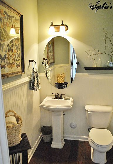 @Denise Burck was thinking of you when I saw this...maybe an idea or two for you! Powder Room Makeover, Powder Room Decor, Pedestal Sink, Bathroom Redo, Bath Room, Bathroom Renos, Bath Remodel, Wainscoting, Room Paint