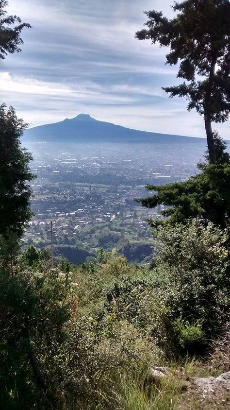 imagen tomada desde el cerro de Tizatlan, Municipio de Tlaxcala, Tlaxcala, Mexico 2025 Vision, The Atlantic, 2024 Vision, National Parks, Vision Board, Natural Landmarks, Travel, Quick Saves, Nature