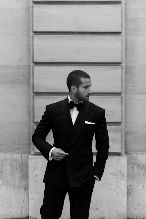 Suits : Maison Geraci  #wedding #suits #wedding Classy Wedding Suits For Men, Wedding Costume Men Black, Groom Wedding Suit Black, Old Hollywood Groom, Groom Suits For Wedding Black, Wedding Suits Groom Classy, All Black Wedding Suit, Groom Black Tuxedo, Fiance Suit