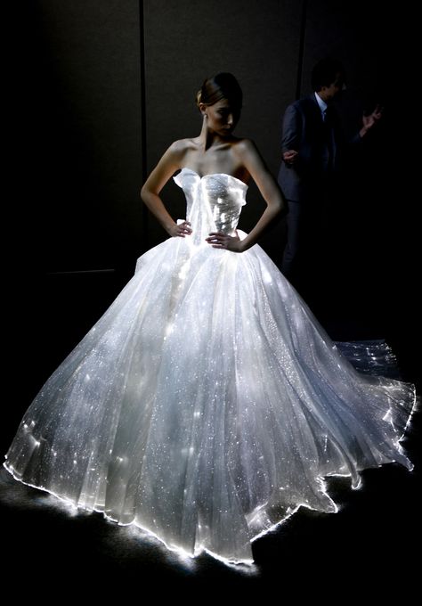 Fiber Optic Dress, Princess Dress Fairytale, Light Up Dresses, Wedding Exit, Magical Dress, Unconventional Wedding Dress, Pretty Quinceanera Dresses, Wedding Exits, Dark Dress