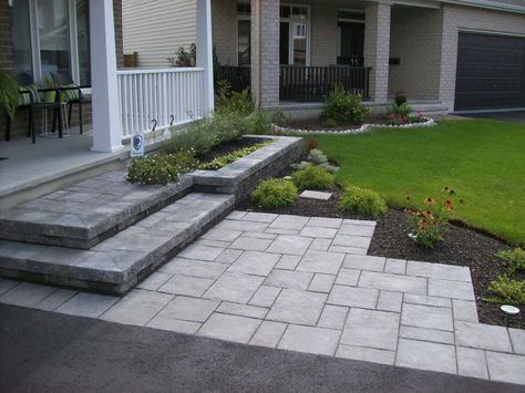 Front Yard Steps, Landscape Design Front Yard, Yard Steps, Front Driveway Ideas, Front Walkway Landscaping, Front Door Landscaping, Front Yard Walkway, Front Porch Steps, Walkway Landscaping