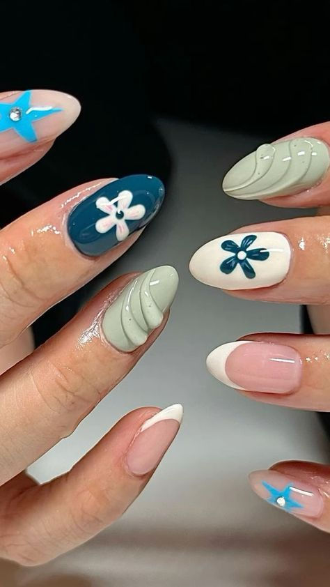 Cute Funky Nails Almond, Spring Nails Almond Shape, Nails Almond Shape, Kutek Disney, August Nails, Summery Nails, Minimal Nails, Almond Shape, Nails Almond