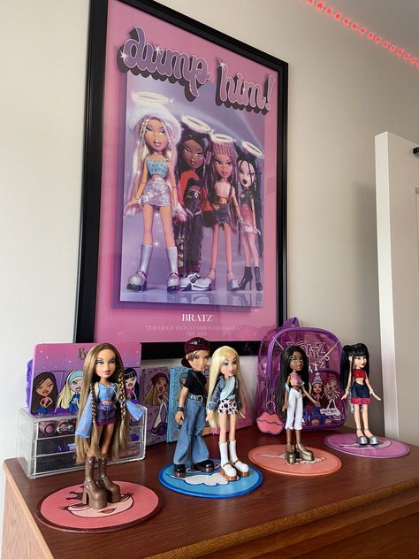 Bratz Bedroom, Bratz House, Bratz Movie, Bratz Doll Outfits, Brat Doll, Bratz Girls, Girly Room, Bratz Doll, Cute Room Decor