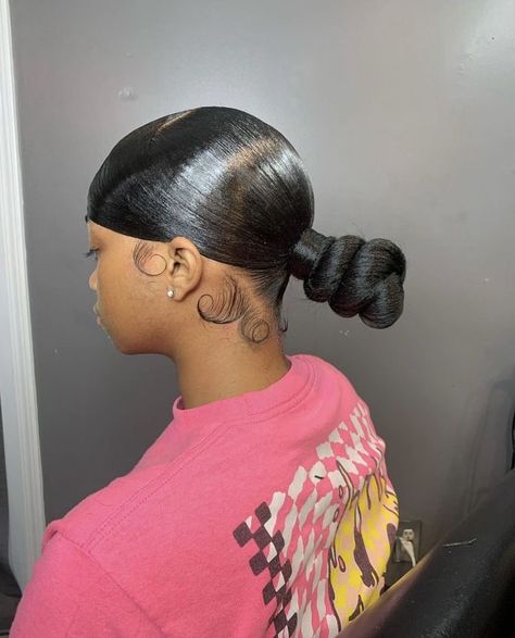 Low Sleek Bun, 4c Natural Hairstyles Short, Black Hair Inspiration, Weave Ponytail Hairstyles, Sleek Ponytail Hairstyles, Black Ponytail Hairstyles, Quick Natural Hair Styles, Sleek Bun, Quick Weave Hairstyles