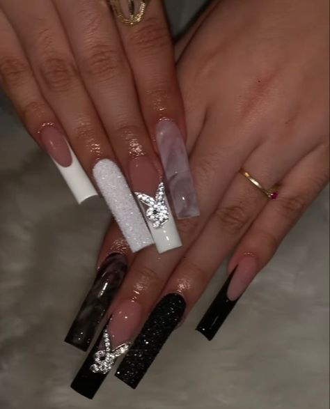 Long Acrylic Nails Jewels, Baddie Nails Designs Long, Cutest Acrylic Nails, Red Nail Designs Classy Long, 19 Nails Birthday, Birthday Nail Inspo Square, Long Square Acrylic Nails Designs Bling, Rhinestone Nails Square, White Boujee Nails